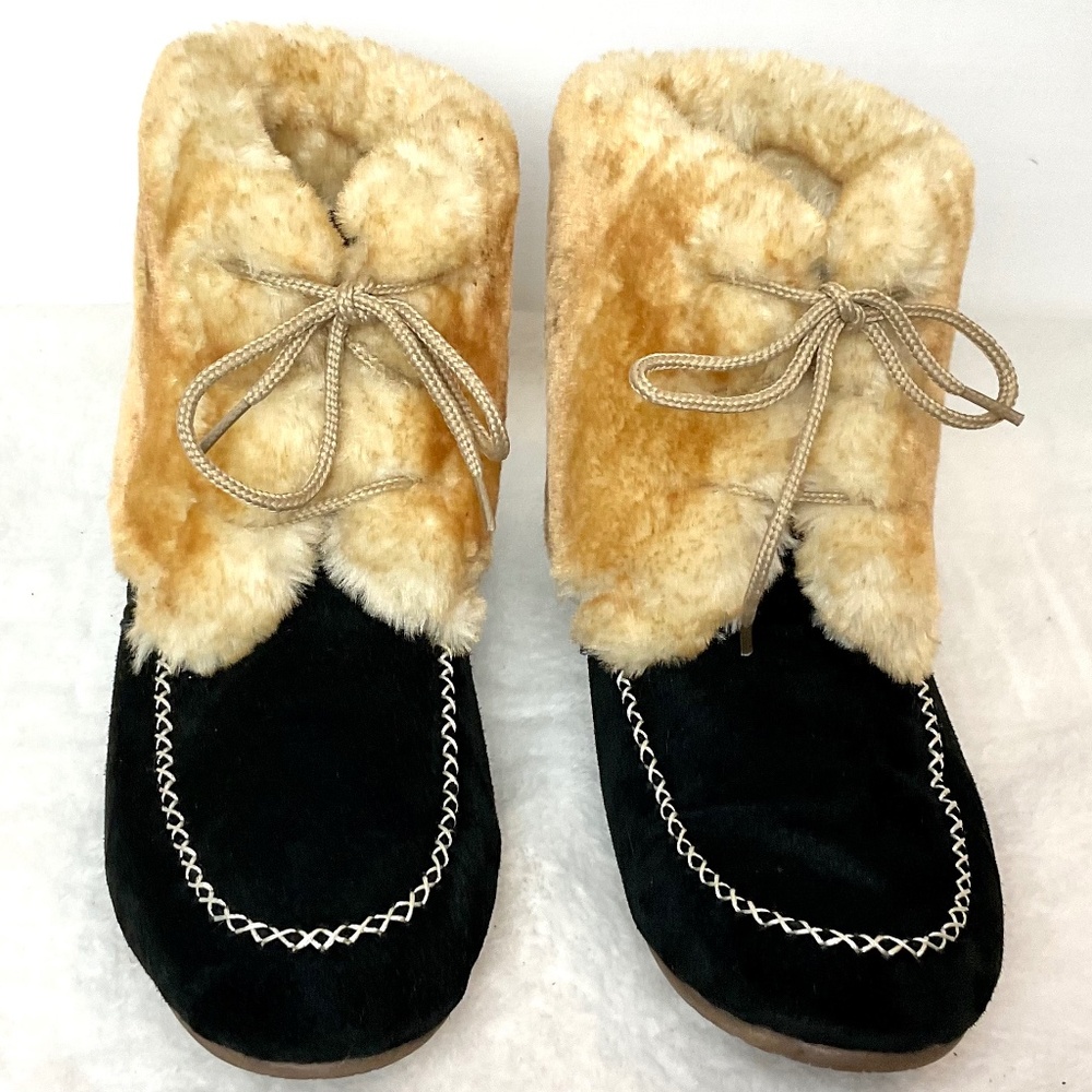 Lamo Black Suede Comfort Lace-up Moccasin Faux Fur Ankle Booties sz 8 to 8.5M - Picture 9 of 12
